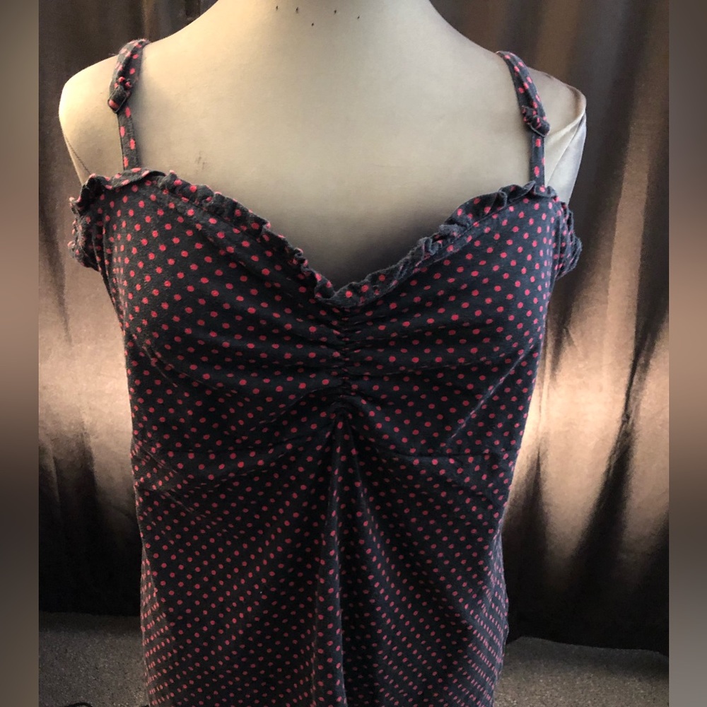 Torrid sz 4 ruched bust Twist-Tees tank top